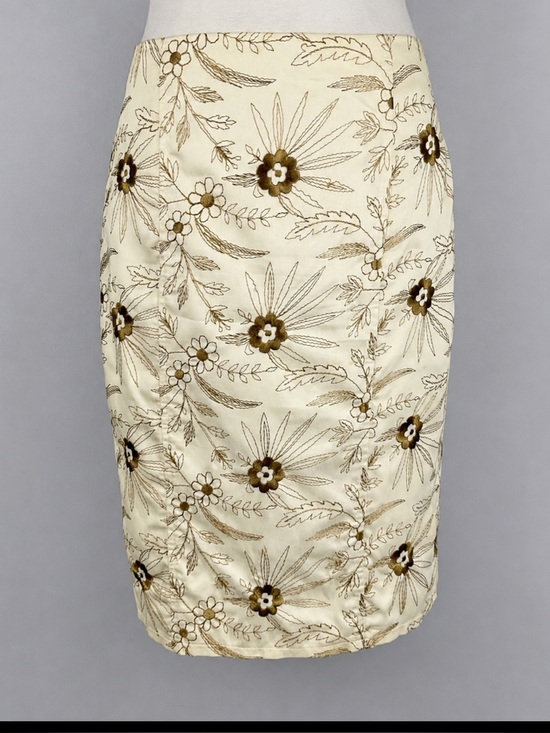 Nanette Lepore Dresses & Skirts - Nanette Lepore Y2K Embroidered Floral Lace-Up Pencil Skirt Size 6